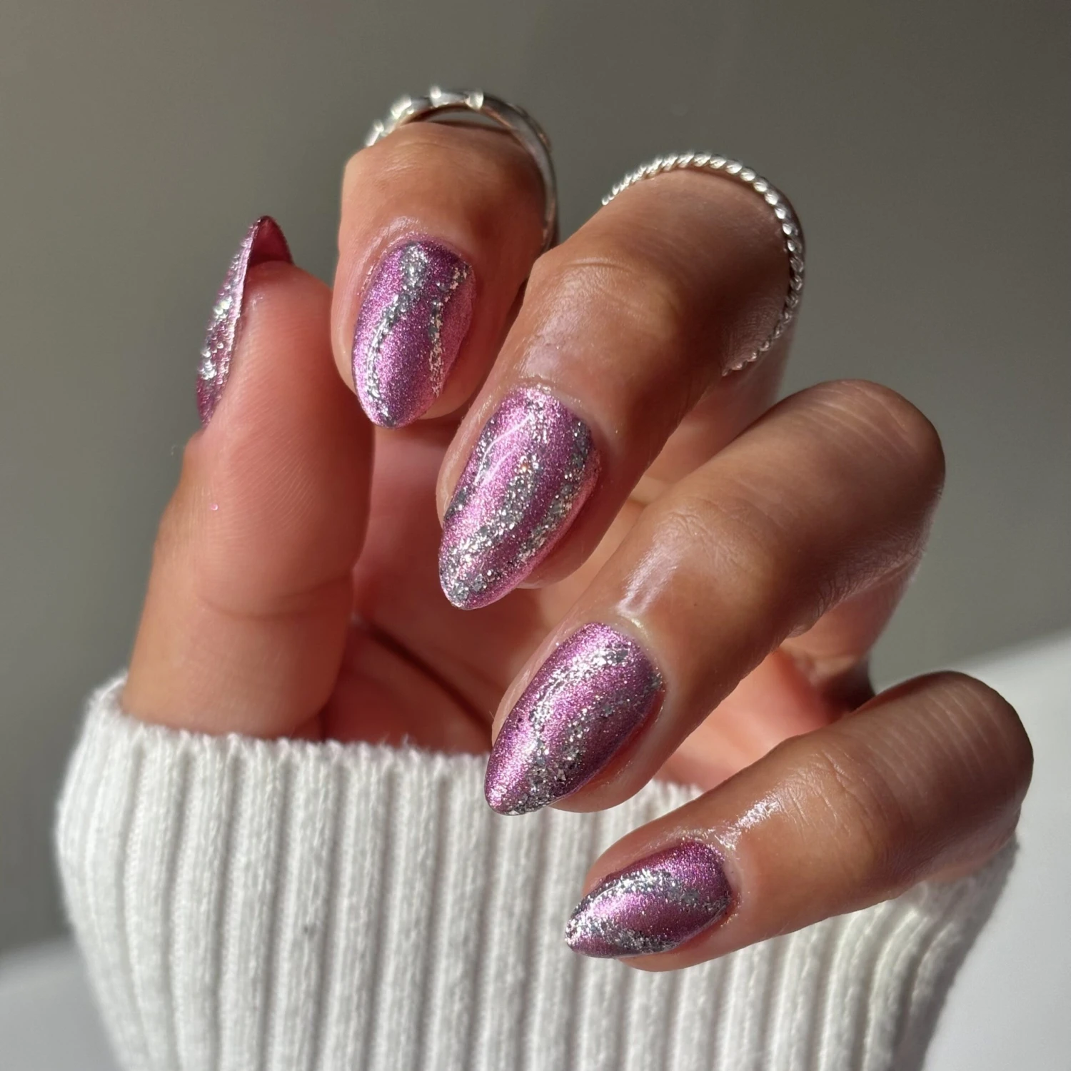 Fine Lines - Silver Glint(Sistaco Fine Lines Silver Glint) 4 Fine Lines - Silver Glint(Sistaco Fine Lines Silver Glint) - Image 2